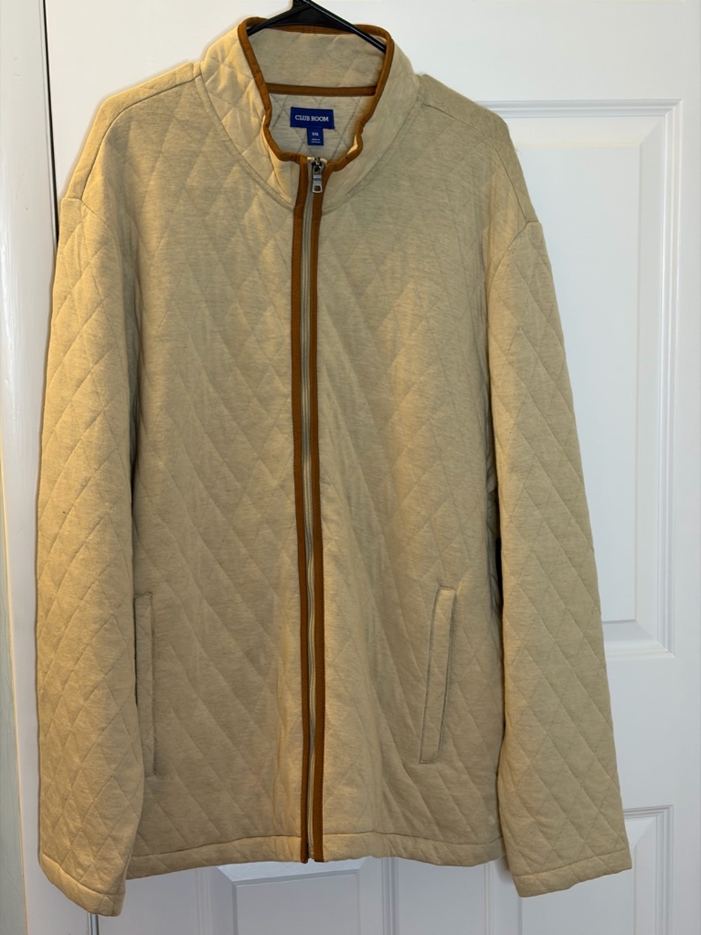Club Room Cream Quilted Lightweight Jacket with Tan Trim zipper